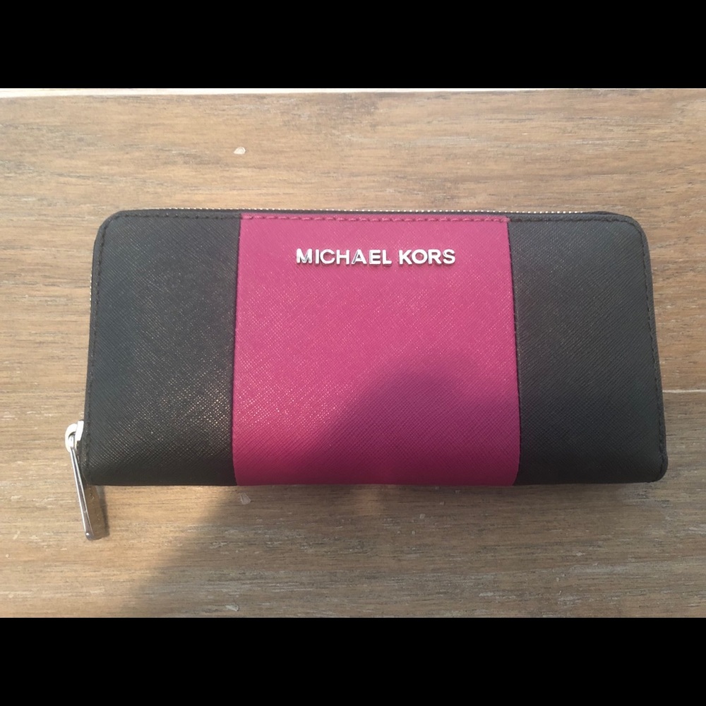 Michael Kors wallet